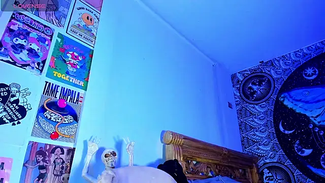 yourrosenrot online show from October 2025 01:46:02 AM