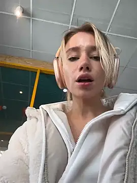 SSSATIVA model online show from March 2025 02:26:01 AM