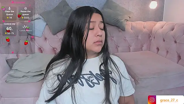 Snapshot of grace77__ chatting on December 2025 12:40:01 PM grace77 online show from December 2025 12:40:01 PM