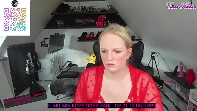 Snapshot of caro_kitten chatting on October 2025 10:06:01 AM caro kitten online show from October 2025 10:06:01 AM