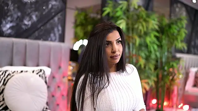 Snapshot of NicoleCellini chatting on December 2025 07:26:01 PM NicoleCellini online show from December 2025 07:26:01 PM