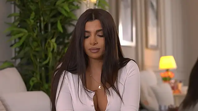 NicoleCellini online show from April 2026 06:36:01 PM