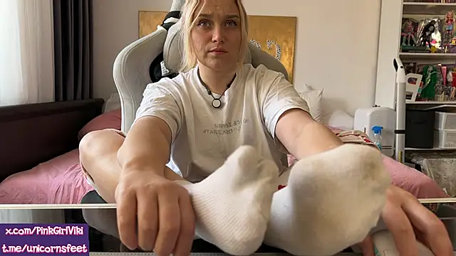 unicornsfeet online show from April 2026 09:59:02 AM