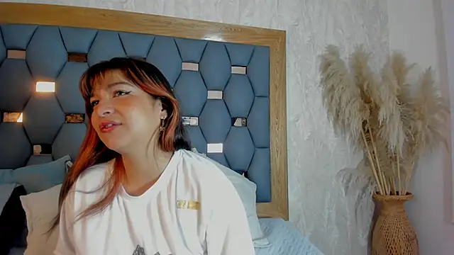 Snapshot of yayi_derek chatting on October 2025 11:34:01 AM yayi derek online show from October 2025 11:34:01 AM