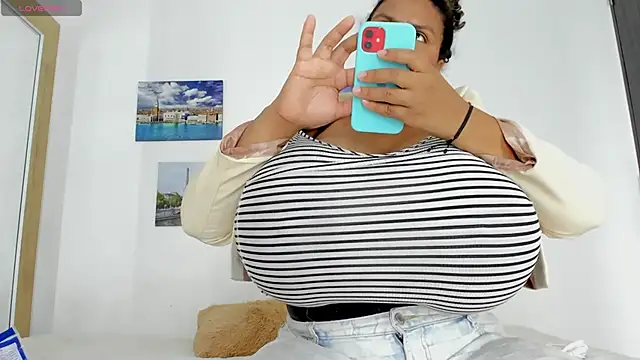 bigmom69  online show from September 2025 01:00:02 PM