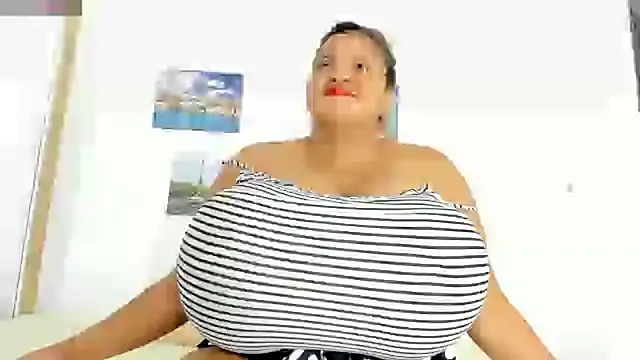 bigmom69  online show from February 2025 03:53:01 PM