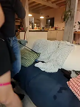 Snapshot of Jade_Emeraud chatting on February 2025 10:34:02 PM Jade Emeraud online show from February 2025 10:34:02 PM