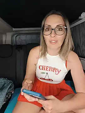 Jade Emeraud online show from April 2026 07:42:02 PM