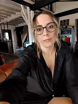 Jade Emeraud online show from March 2026 09:40:02 AM