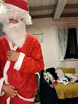 Snapshot of Jade_Emeraud chatting on December 2024 11:32:01 PM Jade Emeraud online show from December 2024 11:32:01 PM