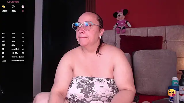 Natasha26  online show from September 2025 07:20:01 PM