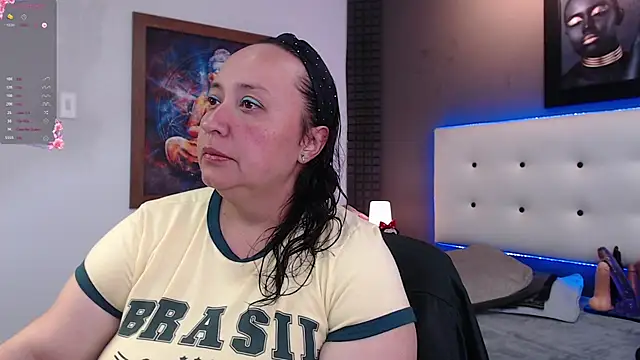 Natasha26  online show from March 2025 07:04:01 PM