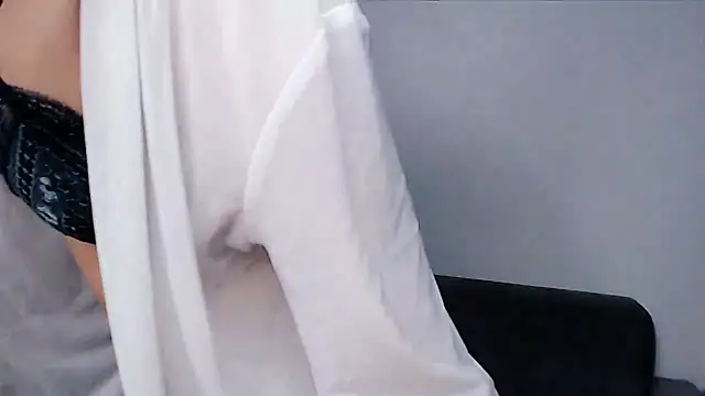 phuong-anh1709 online show from January 2026 05:44:01 AM