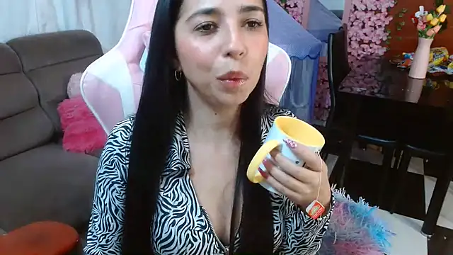 kendall all4u online show from June 2026 05:57:01 AM