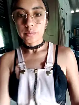 Venus moonn online show from March 2025 03:40:02 PM