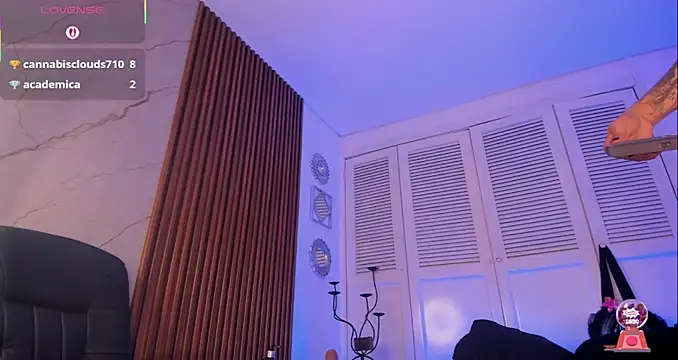 Emiilycollins online show from February 2026 06:26:01 AM