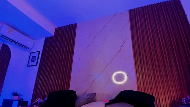 Snapshot of Emiilycollins chatting on November 2025 11:52:02 PM Emiilycollins online show from November 2025 11:52:02 PM