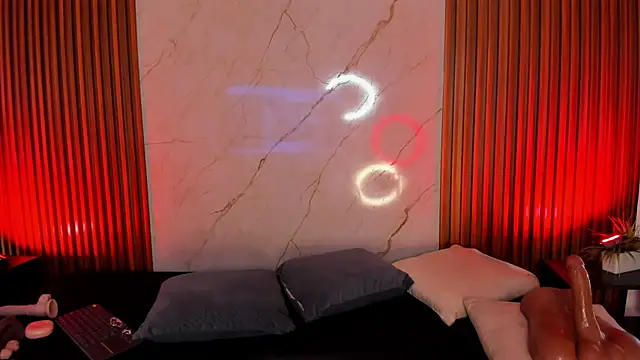 Emiilycollins online show from January 2025 04:29:01 AM
