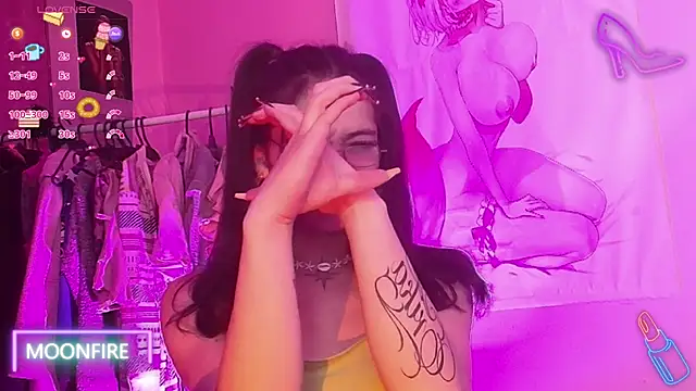 moonfiredancer online show from October 2025 07:51:01 AM