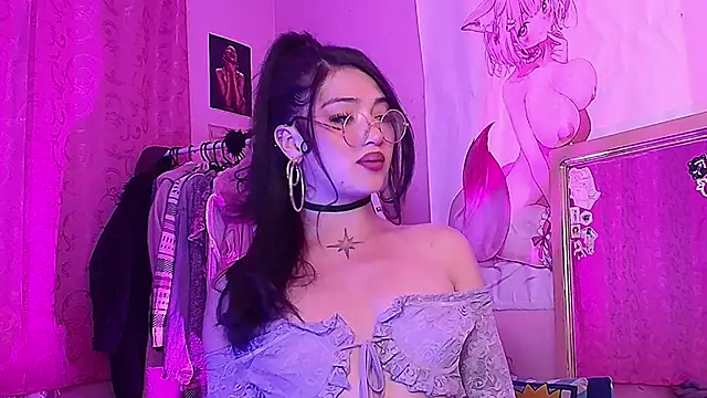 moonfiredancer online show from September 2025 08:10:01 AM