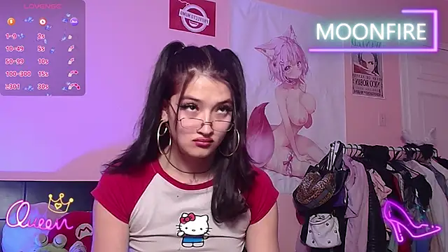 moonfiredancer online show from December 2025 02:33:01 AM