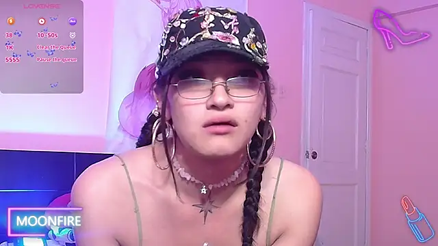 moonfiredancer online show from December 2025 03:16:01 AM