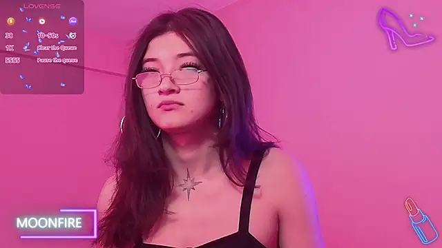 moonfiredancer online show from November 2025 07:47:01 PM