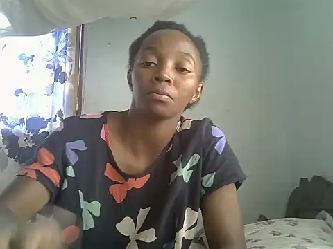 ElianeHot online show from June 2026 01:01:02 PM