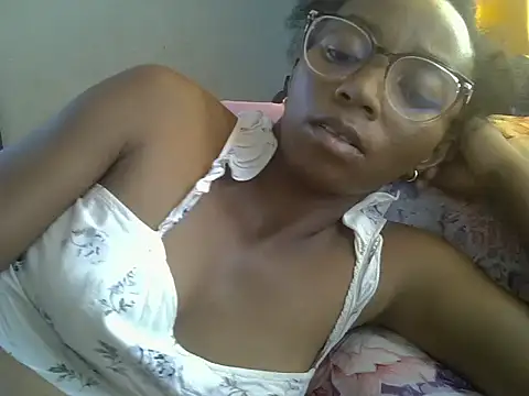 ElianeHot online show from March 2026 10:47:01 AM