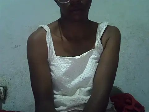 ElianeHot online show from June 2026 07:48:01 PM