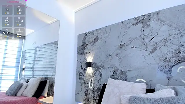 Snapshot of LIZ_HOLMES chatting on November 2025 12:04:02 PM LIZ HOLMES online show from November 2025 12:04:02 PM