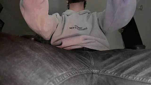 s sven03 online show from October 2025 02:48:02 AM