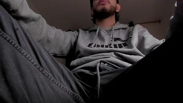 s sven03 online show from June 2026 11:43:02 PM