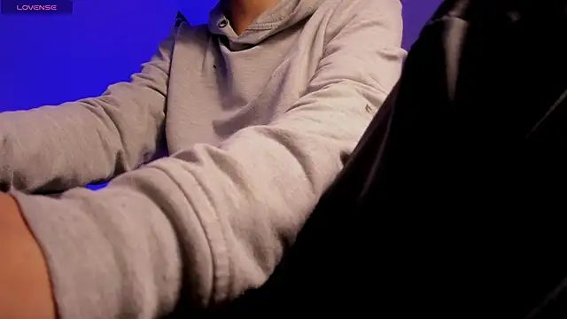 s sven03 online show from February 2026 08:37:02 PM