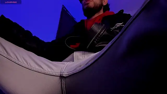 s sven03 online show from February 2026 02:54:02 AM