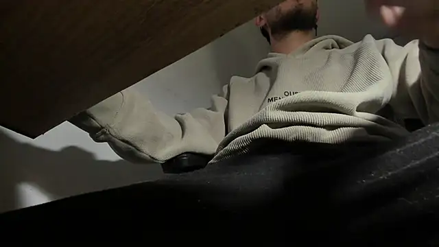 s sven03 online show from March 2025 05:35:02 AM