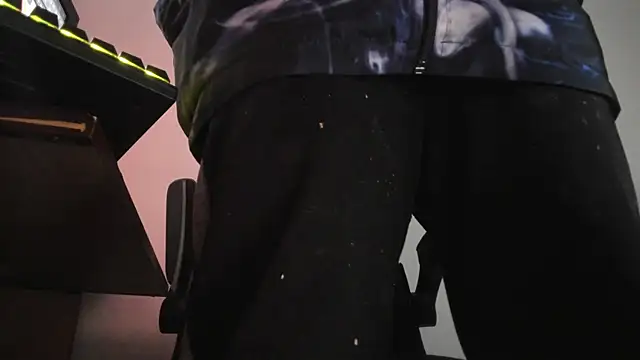 s sven03 online show from November 2025 07:35:02 AM