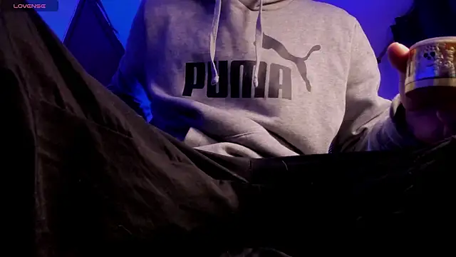 s sven03 online show from March 2026 11:19:02 PM