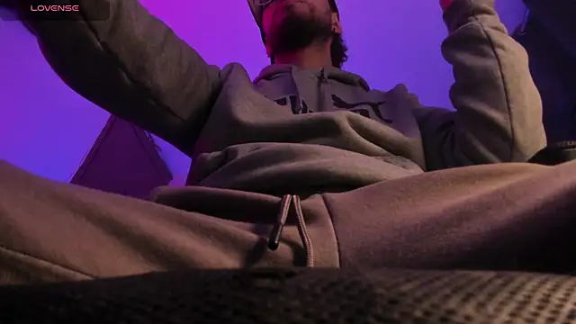 s sven03 online show from January 2026 04:49:02 AM