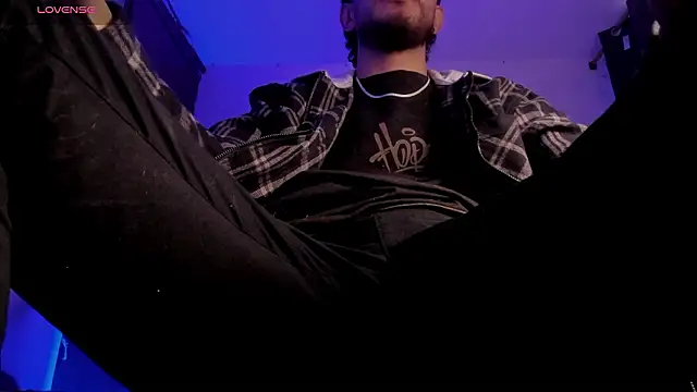 s sven03 online show from February 2026 08:42:01 PM