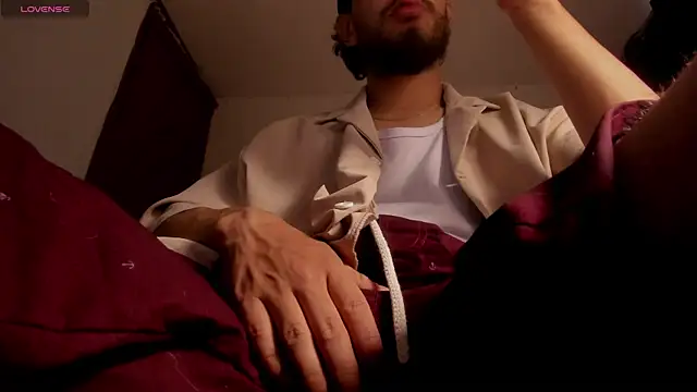 s sven03 online show from April 2026 11:00:01 PM