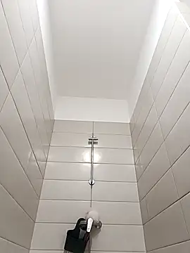 Julien emperor online show from March 2026 08:12:01 PM