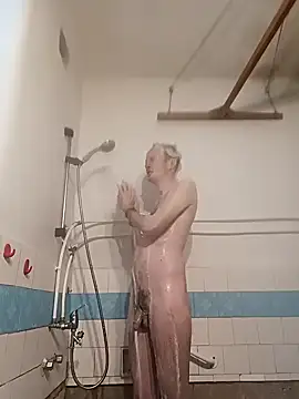 Julien emperor online show from December 2024 05:40:02 PM