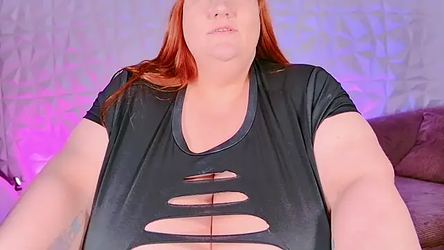 BiggyMelon online show from November 2025 10:54:01 PM