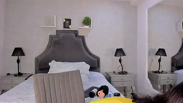 Snapshot of Rubi_Sky chatting on November 2025 04:19:02 AM Rubi Sky online show from November 2025 04:19:02 AM