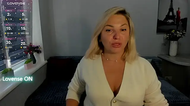 sweet   margaret online show from October 2025 11:07:01 AM