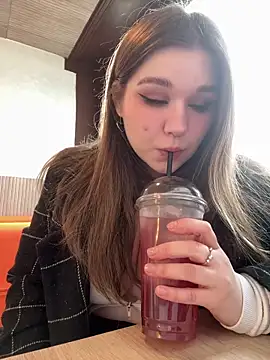 PumaShyXD online show from March 2026 10:18:02 AM