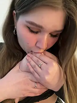 PumaShyXD online show from March 2026 10:52:02 AM