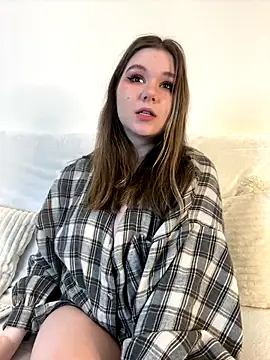 Snapshot of PumaShyXD chatting on November 2025 10:30:02 AM PumaShyXD online show from November 2025 10:30:02 AM