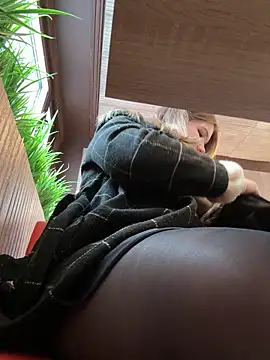 Snapshot of PumaShyXD chatting on November 2025 10:37:02 AM PumaShyXD online show from November 2025 10:37:02 AM